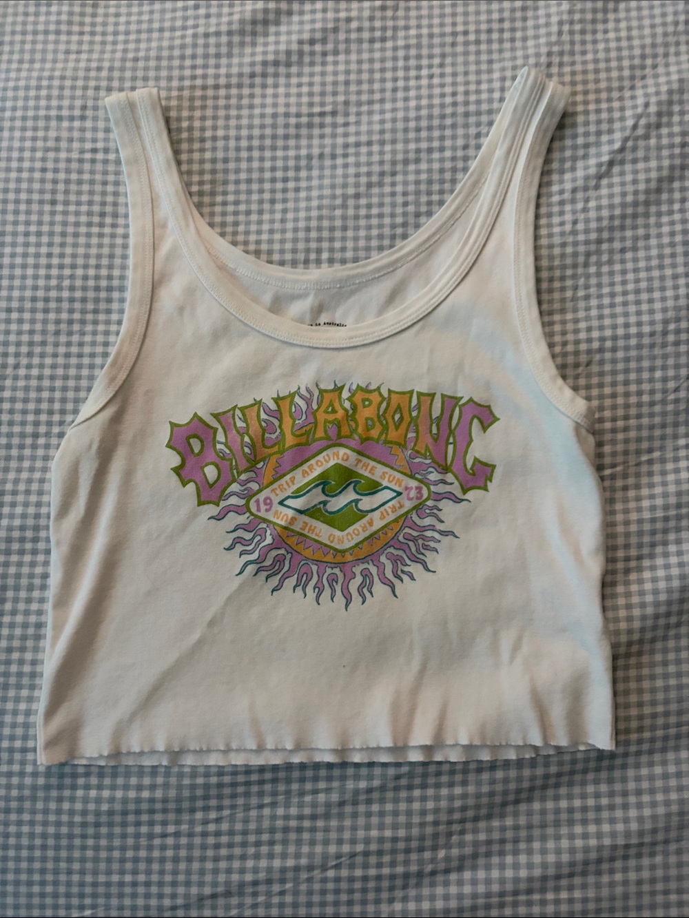 Billabong White Cropped Tank with Multicolor Sun Graphic